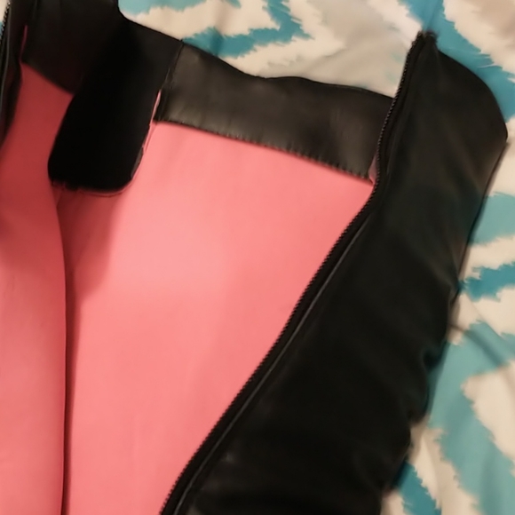 Shoes - Picture 2 of 2